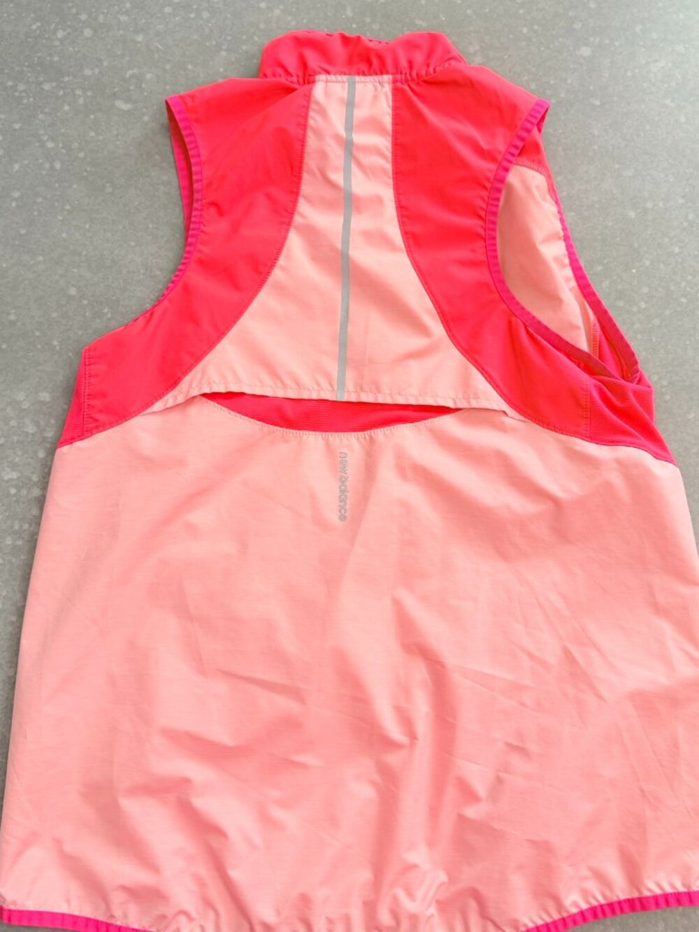 New Balance Neon Pink Lightweight Running Vest – Size L - Picture 3 of 11